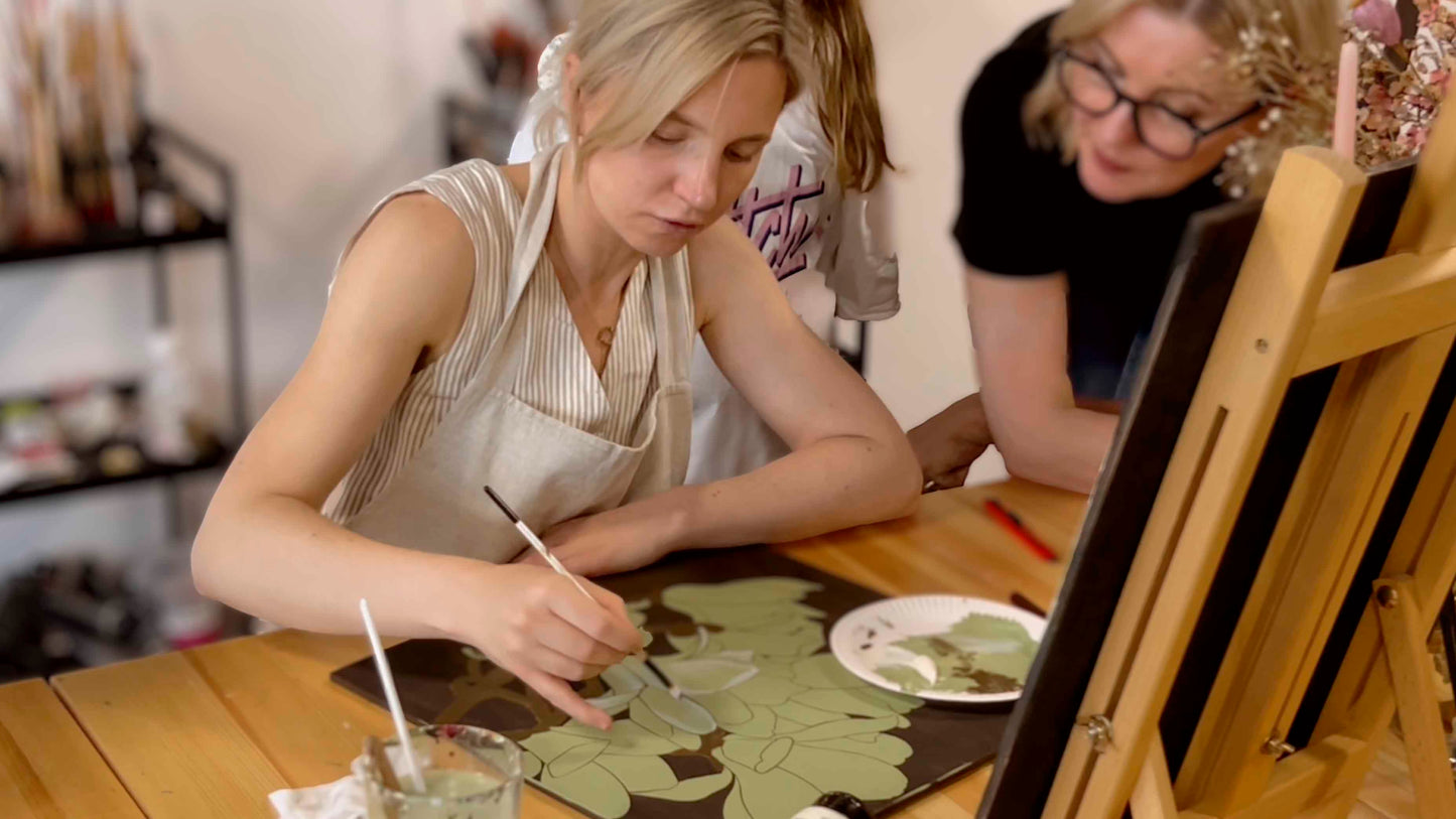 Magnolia Stencil + video tutorial